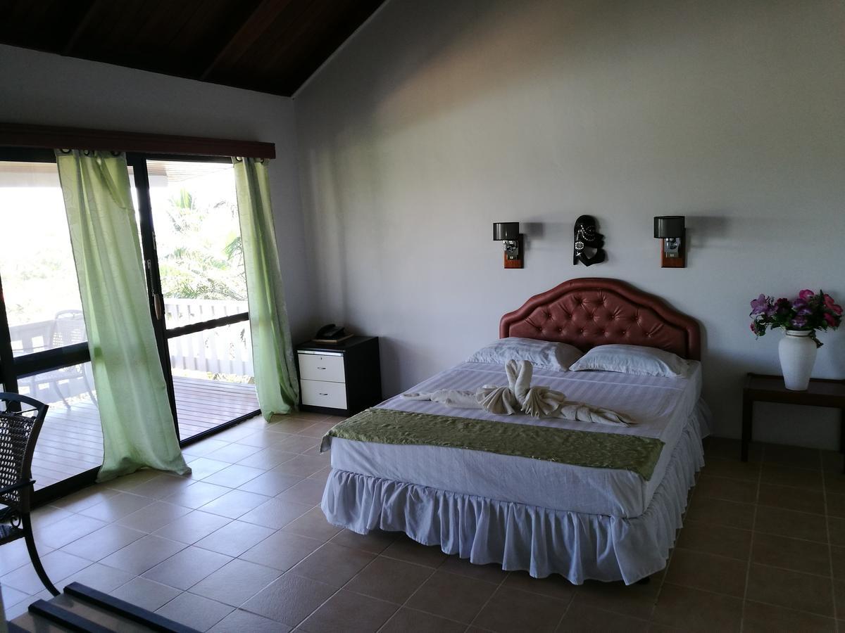 Honiara Hotel Eksteriør billede